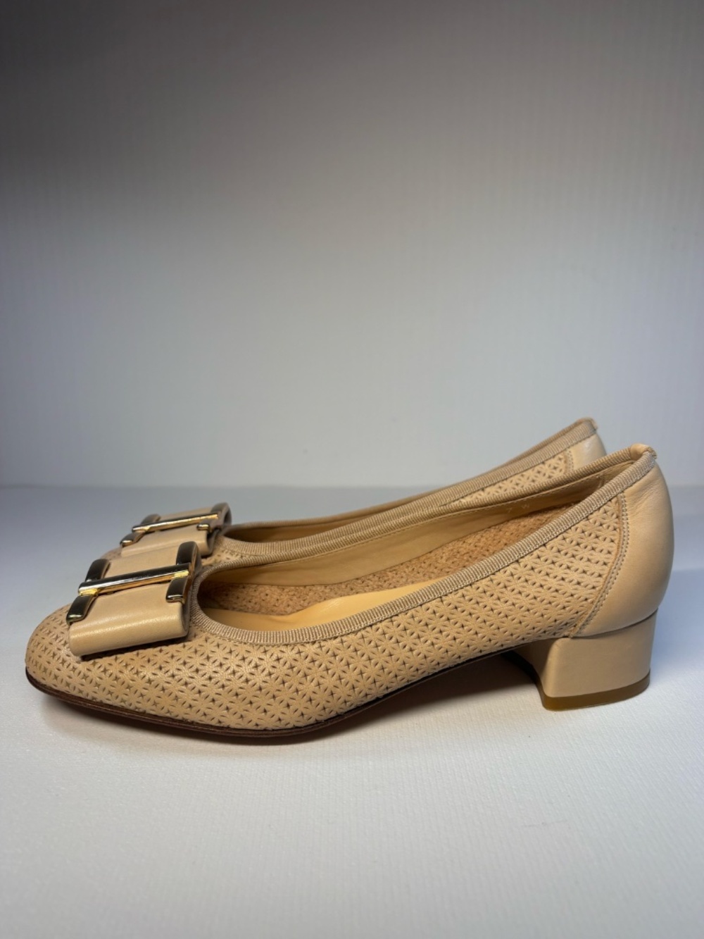Sesto Meucci Firenze Italy Beige Leather Bow Pumps Block Heel Size 7W - Picture 7 of 14
